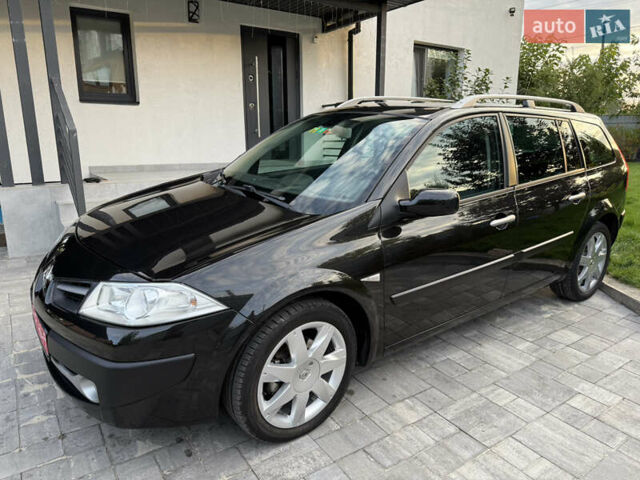 Черный Рено Меган, объемом двигателя 2 л и пробегом 160 тыс. км за 6800 $, фото 1 на Automoto.ua