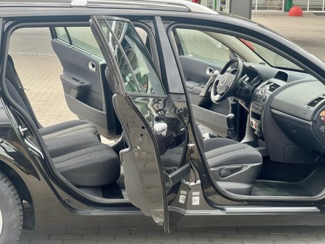 Чорний Рено Меган, об'ємом двигуна 1.6 л та пробігом 221 тис. км за 5150 $, фото 5 на Automoto.ua