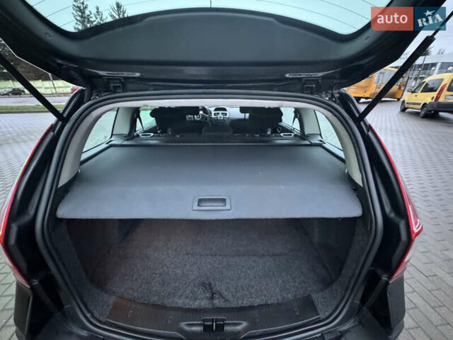 Чорний Рено Меган, об'ємом двигуна 1.6 л та пробігом 234 тис. км за 6500 $, фото 40 на Automoto.ua