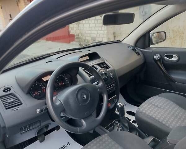 Чорний Рено Меган, об'ємом двигуна 1.6 л та пробігом 185 тис. км за 6199 $, фото 87 на Automoto.ua