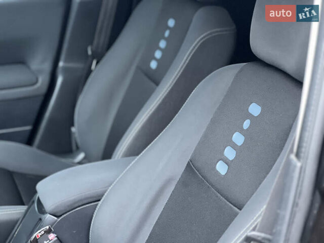 Чорний Рено Меган, об'ємом двигуна 1.5 л та пробігом 261 тис. км за 3950 $, фото 26 на Automoto.ua