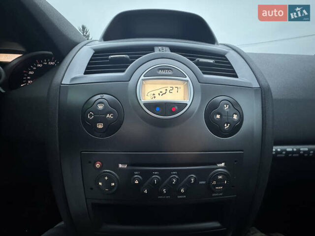 Чорний Рено Меган, об'ємом двигуна 1.6 л та пробігом 234 тис. км за 6500 $, фото 56 на Automoto.ua