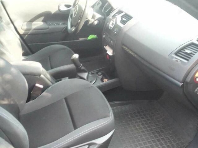 Чорний Рено Меган, об'ємом двигуна 1.6 л та пробігом 322 тис. км за 4517 $, фото 6 на Automoto.ua