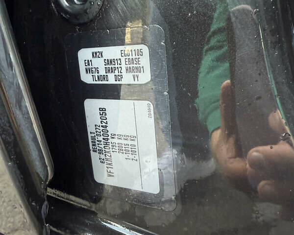 Черный Рено Меган, объемом двигателя 1.6 л и пробегом 210 тыс. км за 5950 $, фото 32 на Automoto.ua