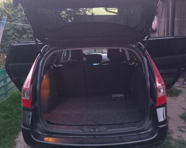 Черный Рено Меган, объемом двигателя 1.6 л и пробегом 320 тыс. км за 5500 $, фото 6 на Automoto.ua