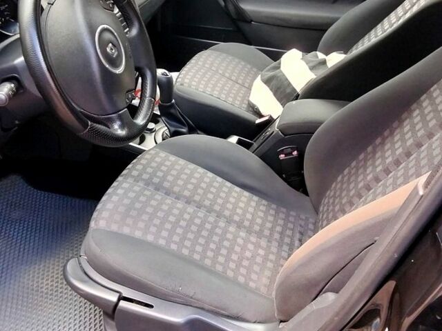 Чорний Рено Меган, об'ємом двигуна 1.6 л та пробігом 260 тис. км за 4700 $, фото 1 на Automoto.ua