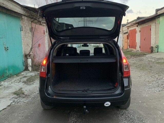 Чорний Рено Меган, об'ємом двигуна 1.6 л та пробігом 185 тис. км за 6199 $, фото 8 на Automoto.ua