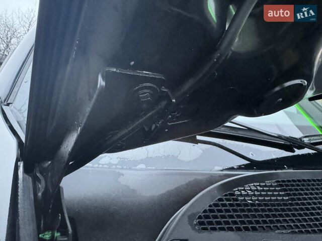 Чорний Рено Меган, об'ємом двигуна 1.6 л та пробігом 234 тис. км за 6500 $, фото 52 на Automoto.ua