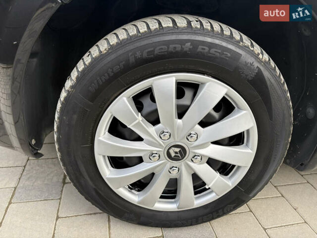 Чорний Рено Меган, об'ємом двигуна 1.5 л та пробігом 180 тис. км за 5200 $, фото 18 на Automoto.ua