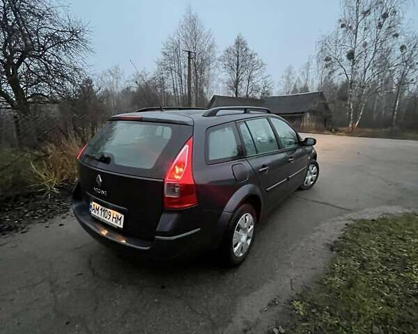 Черный Рено Меган, объемом двигателя 1.6 л и пробегом 225 тыс. км за 5600 $, фото 4 на Automoto.ua