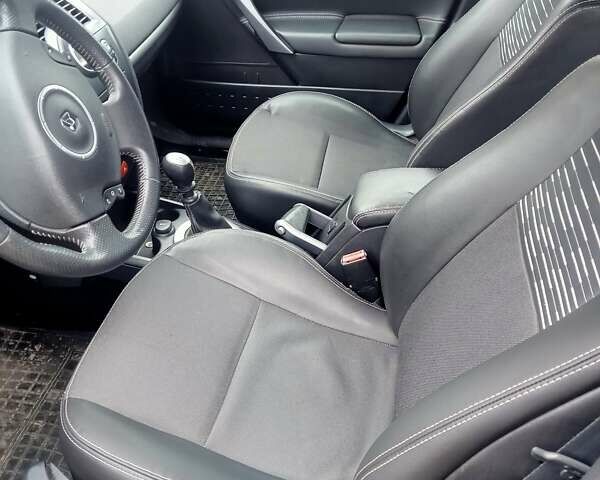 Чорний Рено Меган, об'ємом двигуна 1.5 л та пробігом 281 тис. км за 5100 $, фото 12 на Automoto.ua