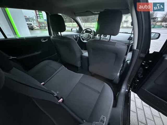 Чорний Рено Меган, об'ємом двигуна 1.6 л та пробігом 234 тис. км за 6500 $, фото 34 на Automoto.ua