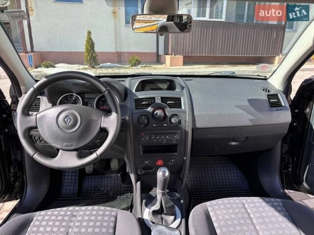 Черный Рено Меган, объемом двигателя 1.6 л и пробегом 149 тыс. км за 6200 $, фото 19 на Automoto.ua