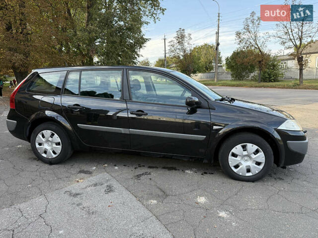 Черный Рено Меган, объемом двигателя 1.6 л и пробегом 210 тыс. км за 5950 $, фото 3 на Automoto.ua