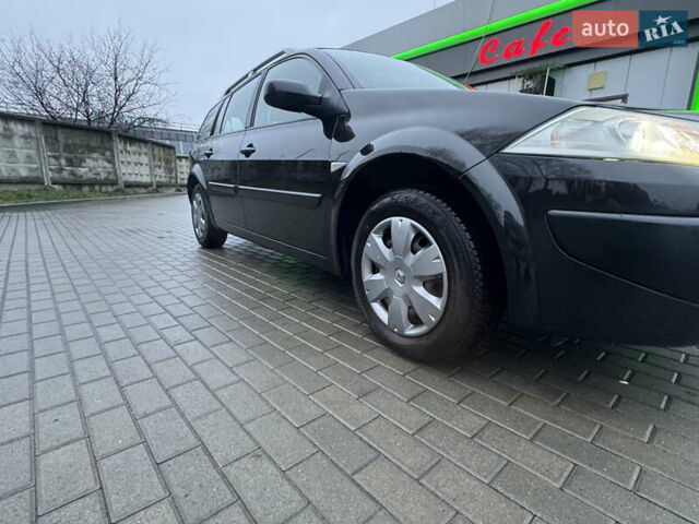 Чорний Рено Меган, об'ємом двигуна 1.6 л та пробігом 234 тис. км за 6500 $, фото 28 на Automoto.ua