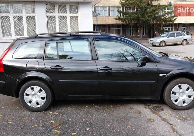 Черный Рено Меган, объемом двигателя 1.6 л и пробегом 235 тыс. км за 4850 $, фото 7 на Automoto.ua