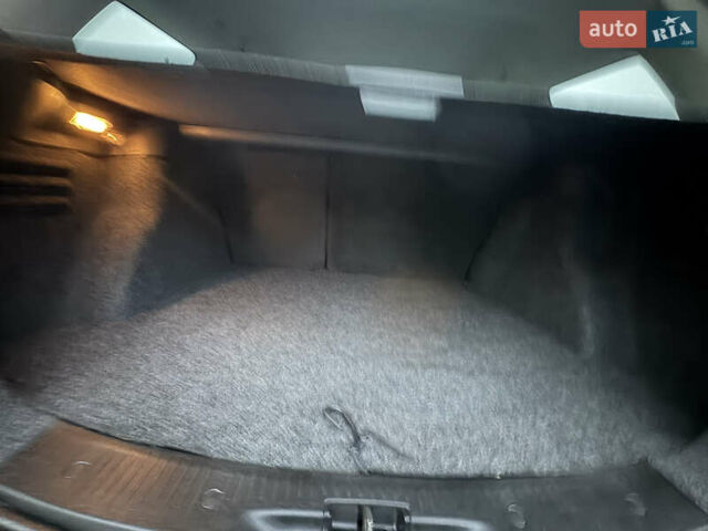 Чорний Рено Меган, об'ємом двигуна 1.6 л та пробігом 234 тис. км за 6500 $, фото 41 на Automoto.ua