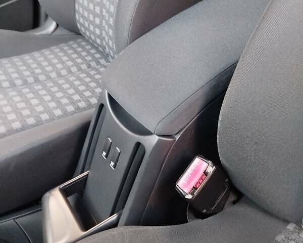 Чорний Рено Меган, об'ємом двигуна 1.6 л та пробігом 185 тис. км за 6199 $, фото 88 на Automoto.ua