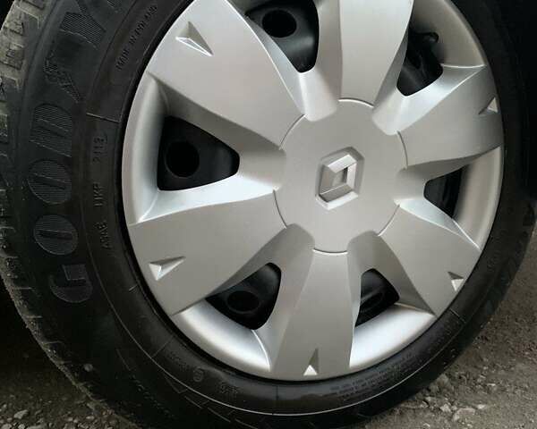 Чорний Рено Меган, об'ємом двигуна 1.6 л та пробігом 185 тис. км за 6199 $, фото 25 на Automoto.ua