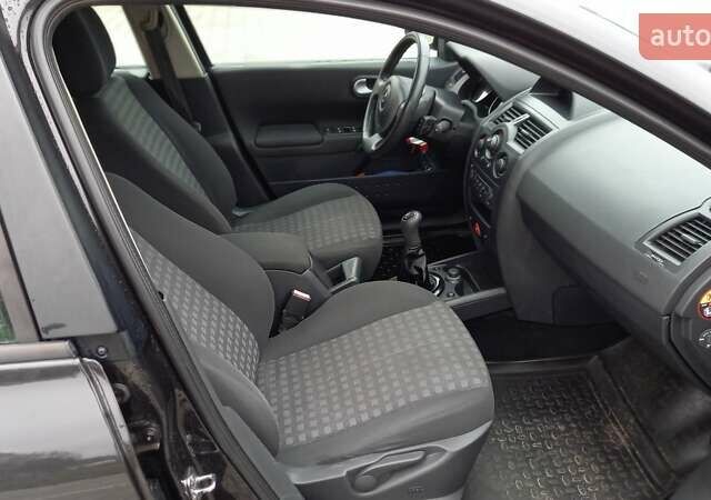 Черный Рено Меган, объемом двигателя 1.6 л и пробегом 206 тыс. км за 5999 $, фото 20 на Automoto.ua