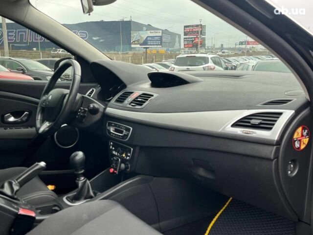 Черный Рено Меган, объемом двигателя 1.9 л и пробегом 295 тыс. км за 7190 $, фото 17 на Automoto.ua