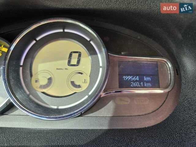 Черный Рено Меган, объемом двигателя 1.46 л и пробегом 199 тыс. км за 6900 $, фото 32 на Automoto.ua