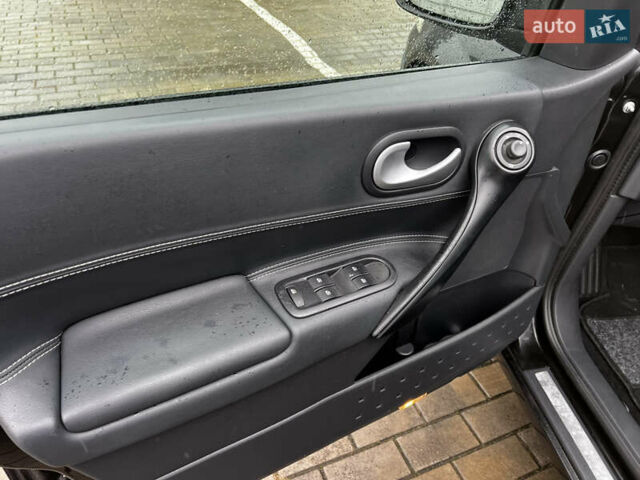 Чорний Рено Меган, об'ємом двигуна 1.6 л та пробігом 200 тис. км за 6400 $, фото 14 на Automoto.ua