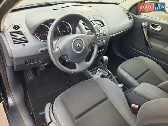 Чорний Рено Меган, об'ємом двигуна 1.6 л та пробігом 187 тис. км за 6200 $, фото 33 на Automoto.ua