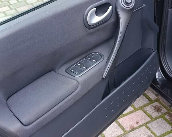 Черный Рено Меган, объемом двигателя 1.6 л и пробегом 219 тыс. км за 4650 $, фото 14 на Automoto.ua