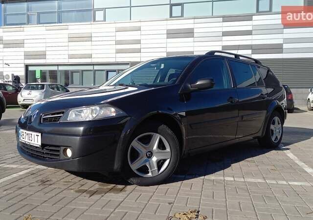 Черный Рено Меган, объемом двигателя 1.6 л и пробегом 206 тыс. км за 5999 $, фото 3 на Automoto.ua