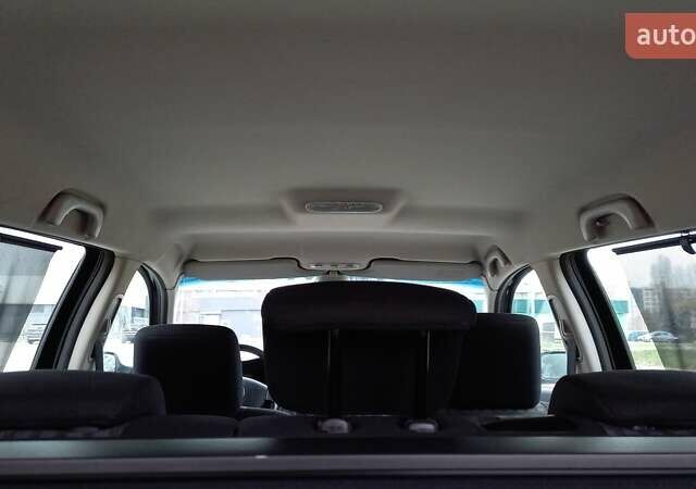 Черный Рено Меган, объемом двигателя 1.6 л и пробегом 206 тыс. км за 5999 $, фото 32 на Automoto.ua