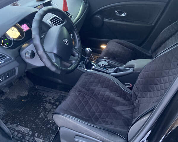 Черный Рено Меган, объемом двигателя 1.46 л и пробегом 331 тыс. км за 6700 $, фото 9 на Automoto.ua