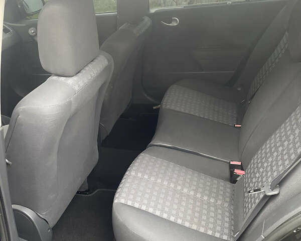 Черный Рено Меган, объемом двигателя 1.6 л и пробегом 196 тыс. км за 5950 $, фото 11 на Automoto.ua