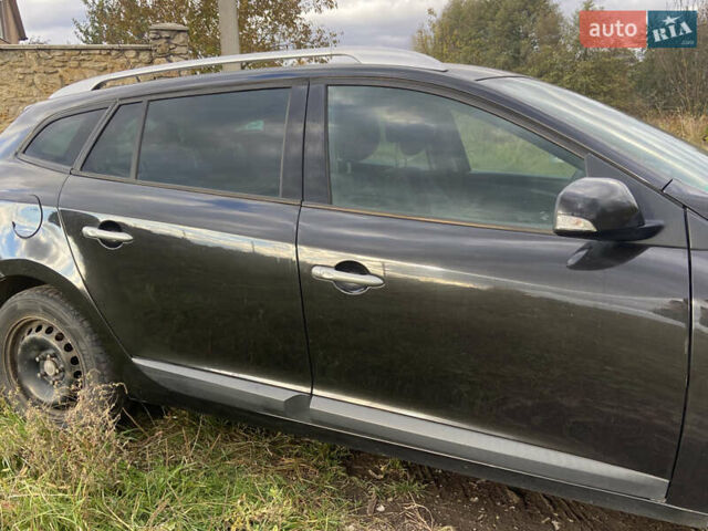 Рено Меган 2009 в Ровно на Automoto.ua Черный Рено Меган, объемом двигателя 1.9 л и пробегом 230 тыс. км за 6500 $, фото 3 на Automoto.ua