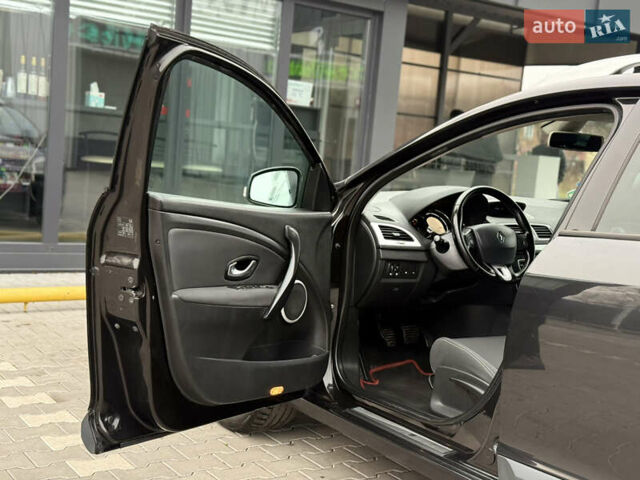 Чорний Рено Меган, об'ємом двигуна 1.6 л та пробігом 172 тис. км за 6900 $, фото 45 на Automoto.ua