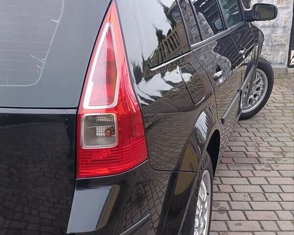 Черный Рено Меган, объемом двигателя 1.6 л и пробегом 219 тыс. км за 4650 $, фото 4 на Automoto.ua