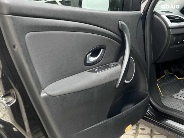 Черный Рено Меган, объемом двигателя 1.9 л и пробегом 295 тыс. км за 7190 $, фото 22 на Automoto.ua