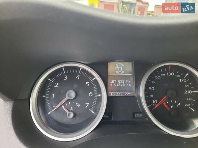 Чорний Рено Меган, об'ємом двигуна 1.6 л та пробігом 187 тис. км за 6200 $, фото 42 на Automoto.ua