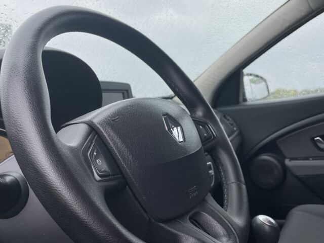 Черный Рено Меган, объемом двигателя 1.5 л и пробегом 280 тыс. км за 5199 $, фото 6 на Automoto.ua