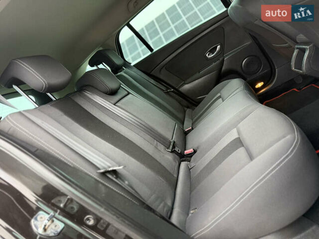 Чорний Рено Меган, об'ємом двигуна 1.6 л та пробігом 172 тис. км за 6900 $, фото 79 на Automoto.ua