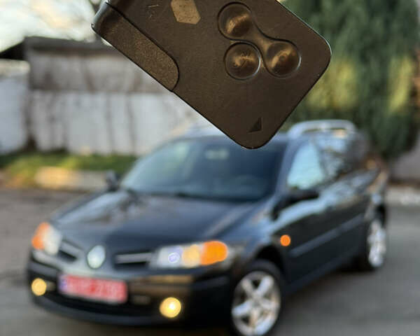 Черный Рено Меган, объемом двигателя 1.6 л и пробегом 200 тыс. км за 6200 $, фото 112 на Automoto.ua