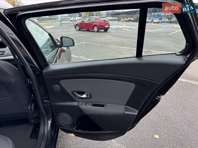 Рено Меган 2009 в Киеве на Automoto.ua Черный Рено Меган, объемом двигателя 1.6 л и пробегом 181 тыс. км за 7950 $, фото 21 на Automoto.ua