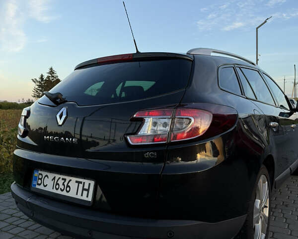 Рено Меган 2009 у Львові на Automoto.ua Чорний Рено Меган, об'ємом двигуна 1.87 л та пробігом 299 тис. км за 7000 $, фото 33 на Automoto.ua