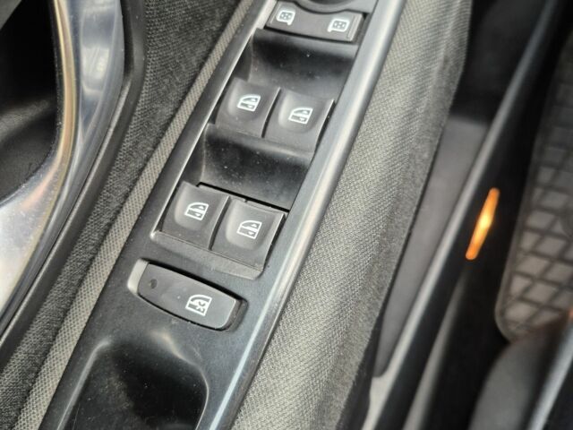 Чорний Рено Меган, об'ємом двигуна 0 л та пробігом 220 тис. км за 6500 $, фото 11 на Automoto.ua