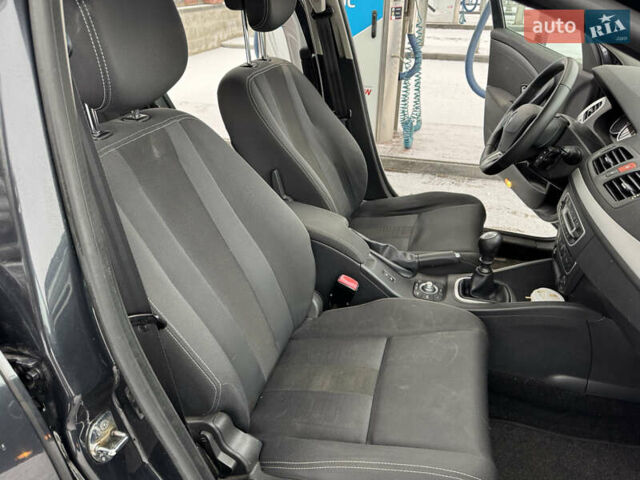 Черный Рено Меган, объемом двигателя 1.5 л и пробегом 231 тыс. км за 6350 $, фото 17 на Automoto.ua