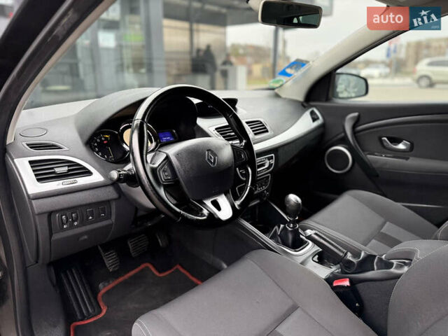 Чорний Рено Меган, об'ємом двигуна 1.6 л та пробігом 172 тис. км за 6900 $, фото 54 на Automoto.ua