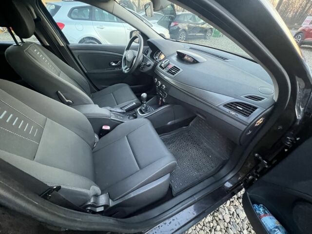 Черный Рено Меган, объемом двигателя 1.5 л и пробегом 277 тыс. км за 6099 $, фото 9 на Automoto.ua