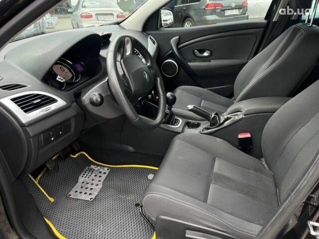 Черный Рено Меган, объемом двигателя 1.9 л и пробегом 295 тыс. км за 7190 $, фото 39 на Automoto.ua