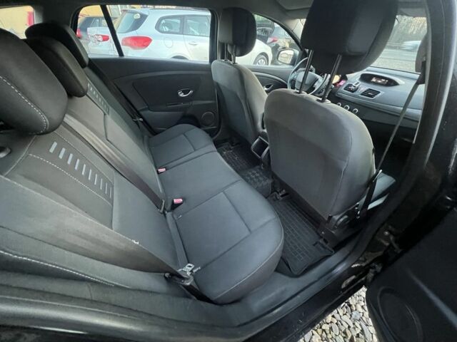 Черный Рено Меган, объемом двигателя 1.5 л и пробегом 277 тыс. км за 6099 $, фото 17 на Automoto.ua