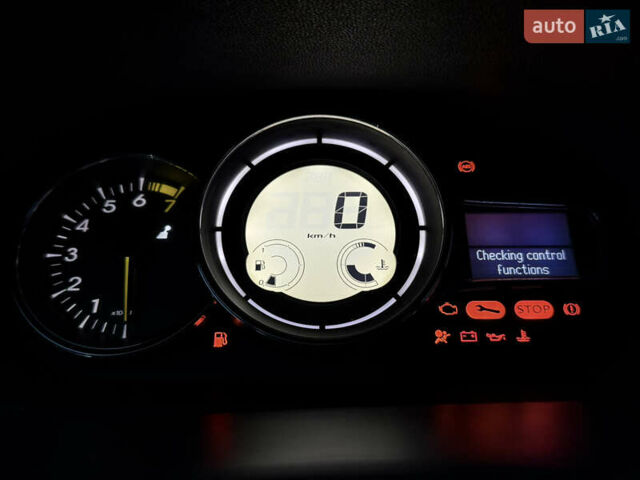 Чорний Рено Меган, об'ємом двигуна 1.6 л та пробігом 172 тис. км за 6900 $, фото 111 на Automoto.ua